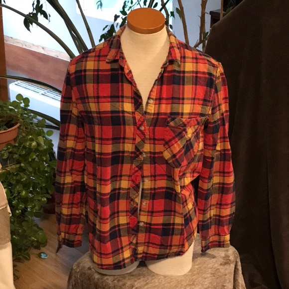 BDG ladies flannel shirt. - Picture 1 of 5